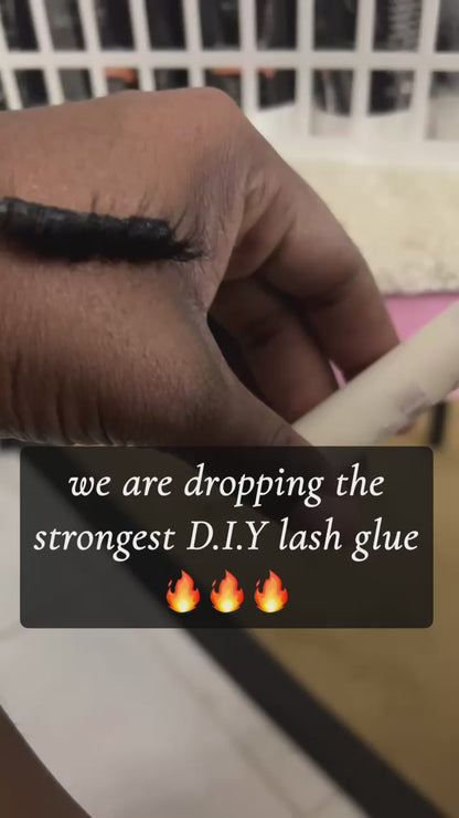 Lash Glue - (D.I.Y)